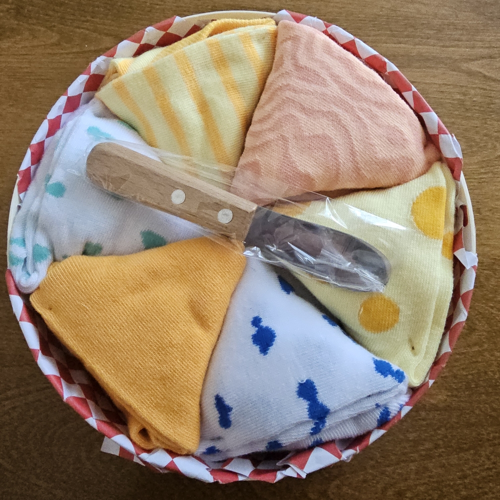 Cheese Socks Gift Set - Picture 4 of 6